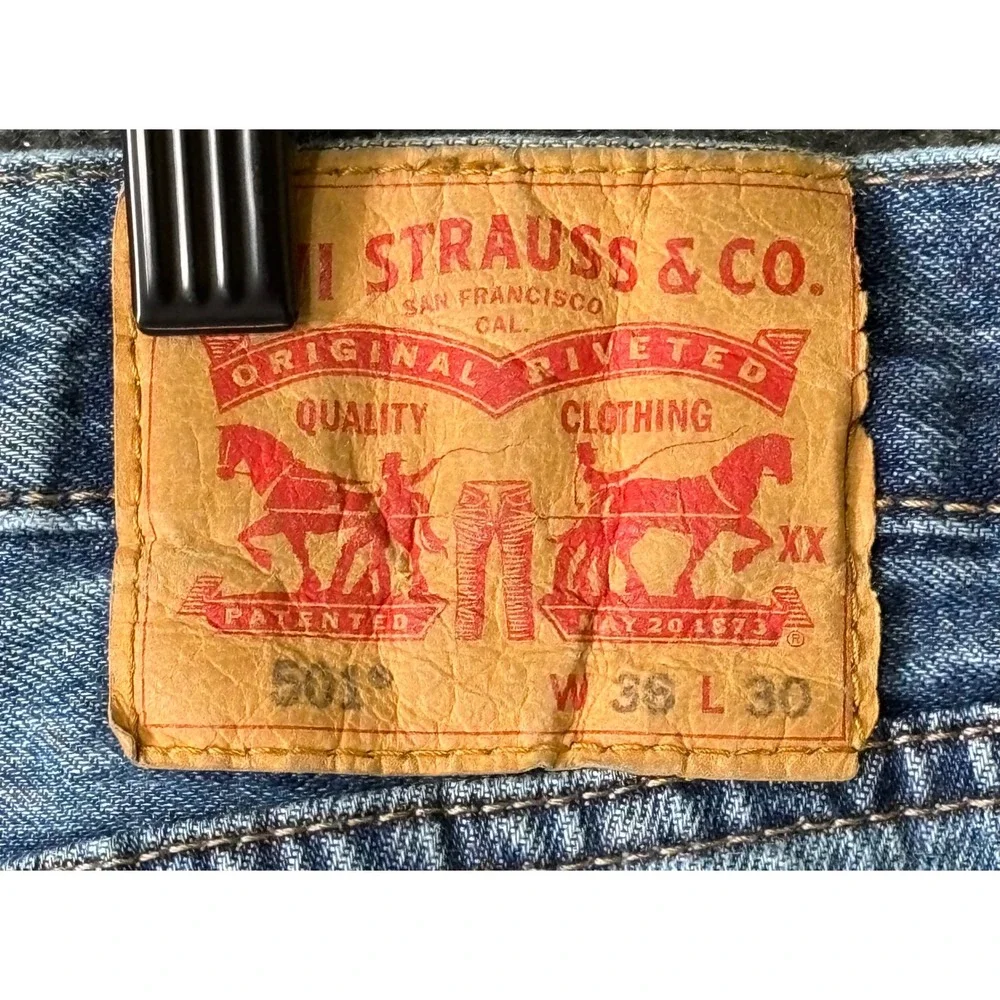 Levi's 501 Original Fit Button Fly Jeans Mens 36x30 Medium Wash Denim - Picture 3 of 7